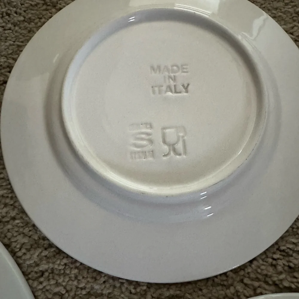 Vintage Crate&Barrel White Grapevine Embossed Plates (3)